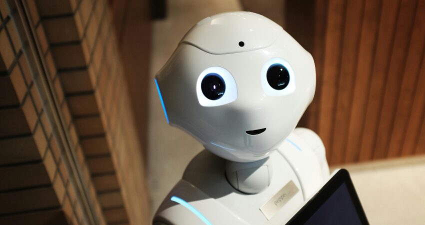 Want to close more deals? Explore 7 game-changing ways AI for real estate is boosting sales and profits now! Learn AI tips.