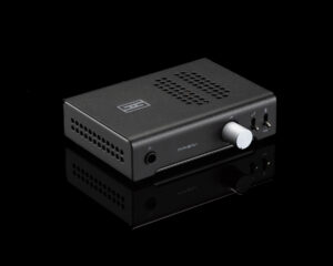 Best Headphone Amps (2026 Buying Guide & Tested Picks)